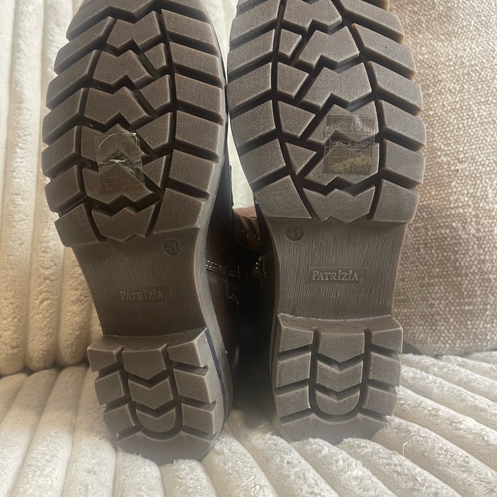 Patrizia Womens Brown Tall Lace Up Boots Plaid Cuff size 9.5 BRAND NEW SIZE 9.5 - Picture 9 of 10